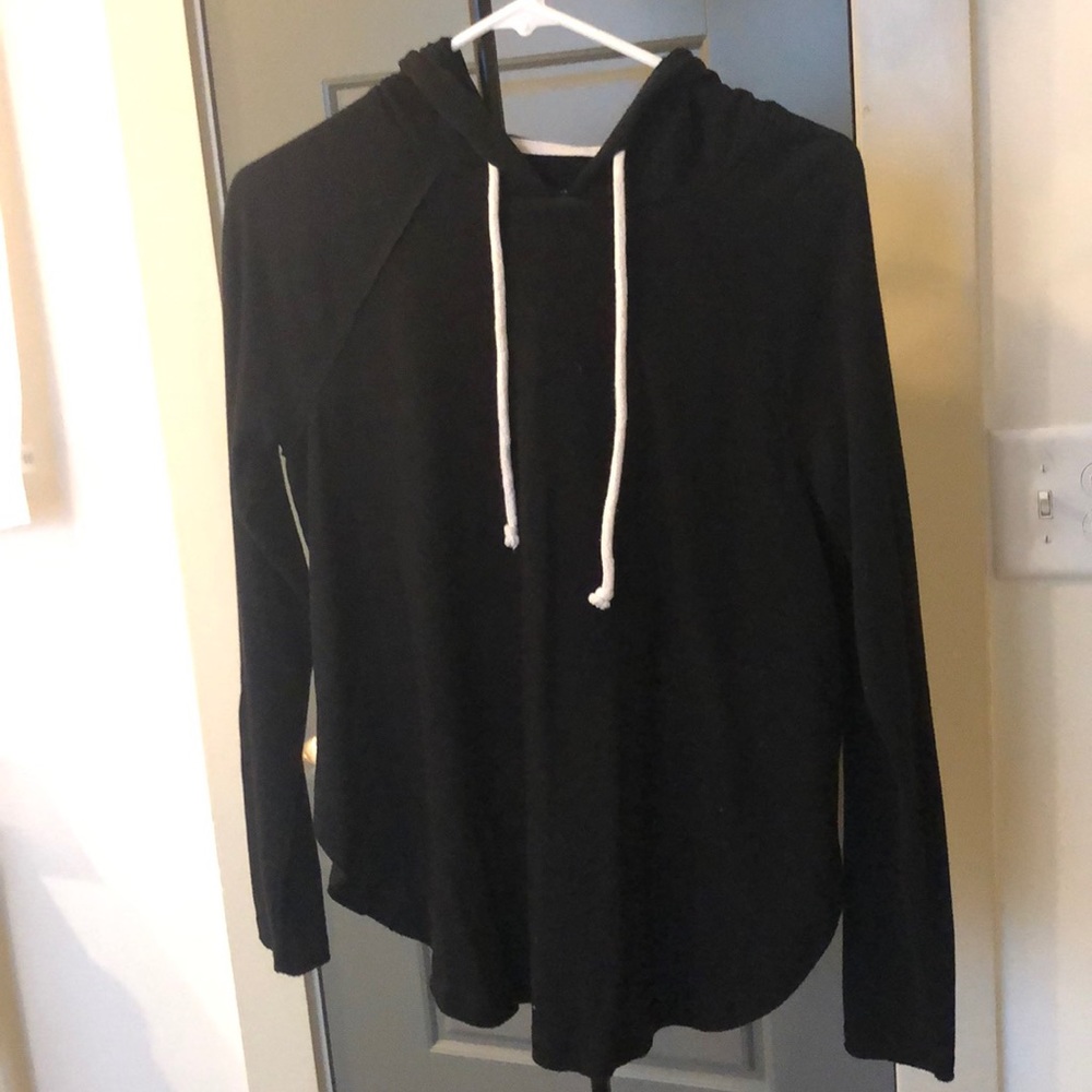Black, open-side sweatshirt